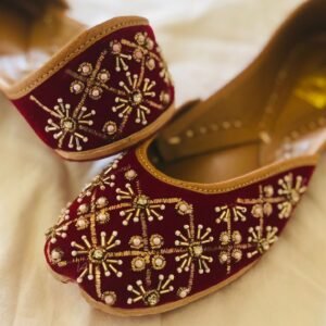 Sparkle Maroon Jutti