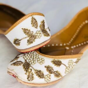 Feather White Juttis.