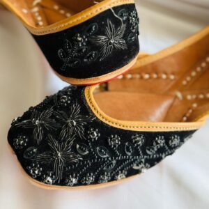 Oriando Black Leaf Embroidery Jutti.
